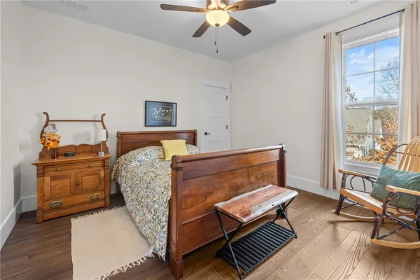 $1,150,000 | 113 South Oak Pointe Drive, Seneca, SC 29672