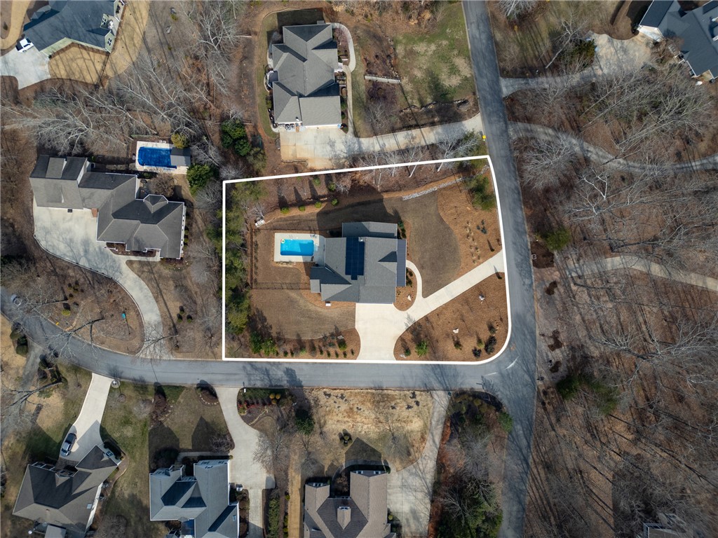 113 South Oak Pointe Drive Seneca, SC 29672 - Photo 37 of 50 An aerial perspective showcases a private residence featuring an inviting pool.
