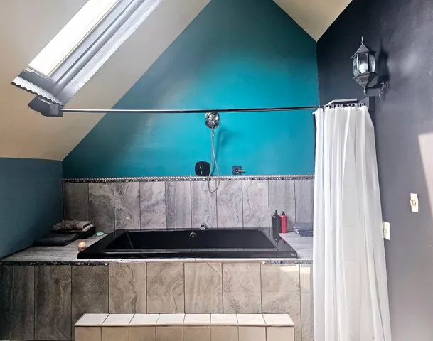 $179,900 | 10 Spruce Street, East Millinocket, ME 04430