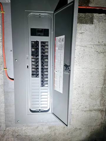 $179,900 | 10 Spruce Street, East Millinocket, ME 04430