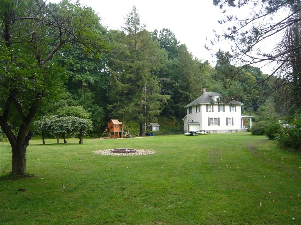 175 Mae West Road Confluence, PA 15424 - Photo 5 of 25