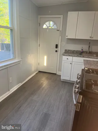 $1,300 | 674-684 # 2 Stuyvesant, Trenton, NJ 08618