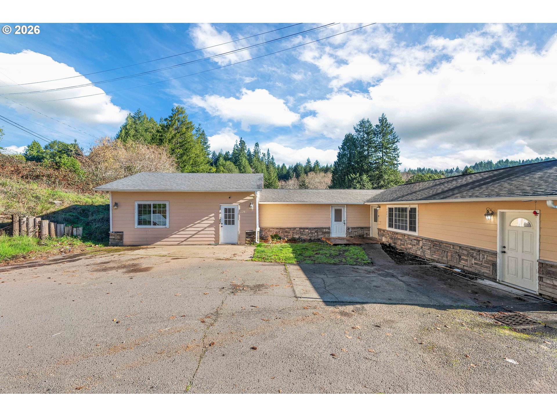 1643 Shelley Road Coquille, OR 97423 - Photo 3 of 39