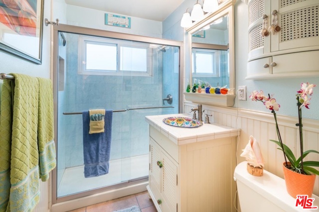 6967 Trolleyway South Playa del Rey, CA 90293 - Photo 12 of 35 Gallery Image 12