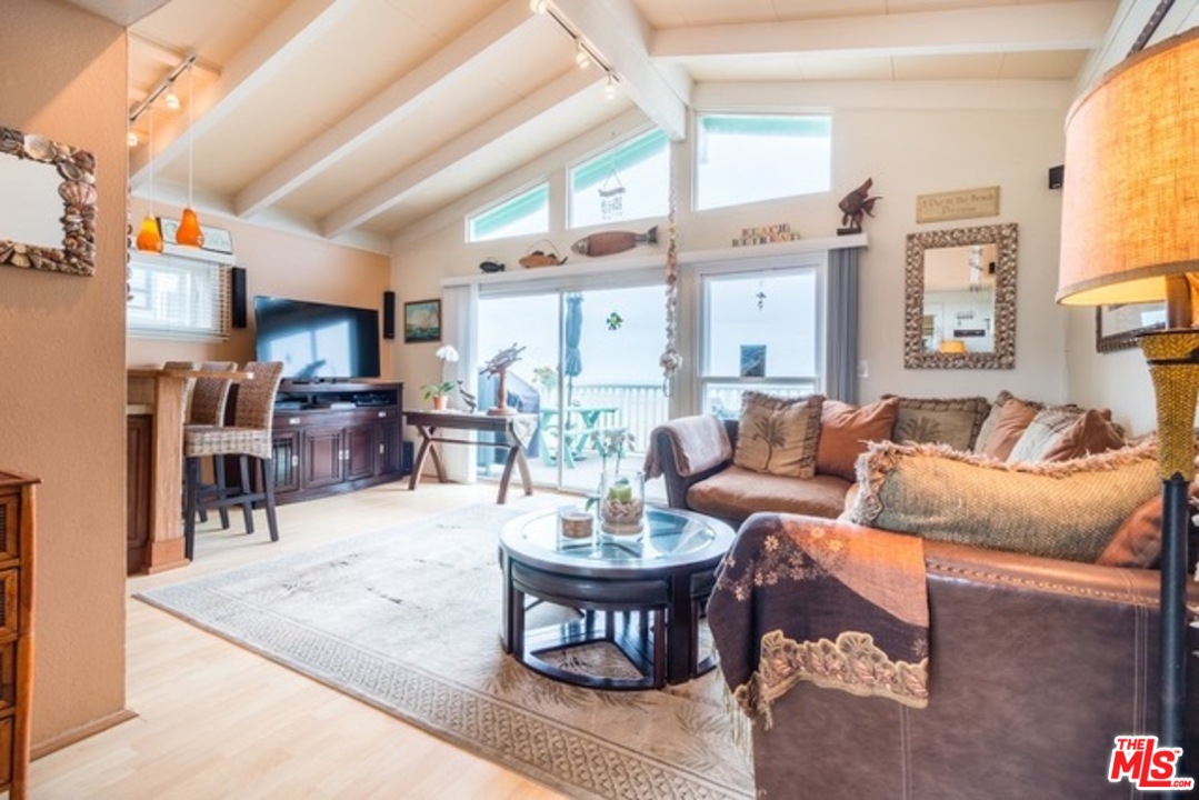 6967 Trolleyway South Playa del Rey, CA 90293 - Photo 21 of 35 Gallery Image 21