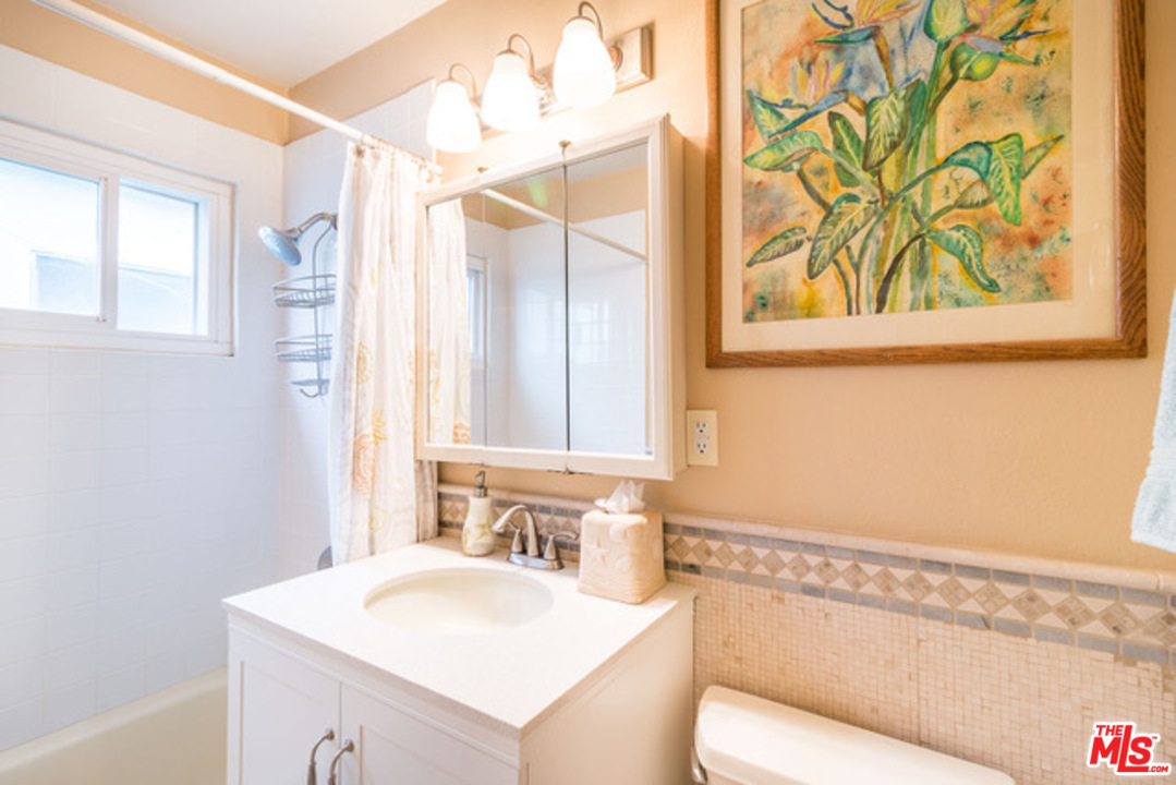 6967 Trolleyway South Playa del Rey, CA 90293 - Photo 28 of 35 Gallery Image 28