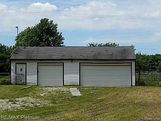 5309 Green Road Fenton, MI 48430 - Photo 11 of 35 11.jpg