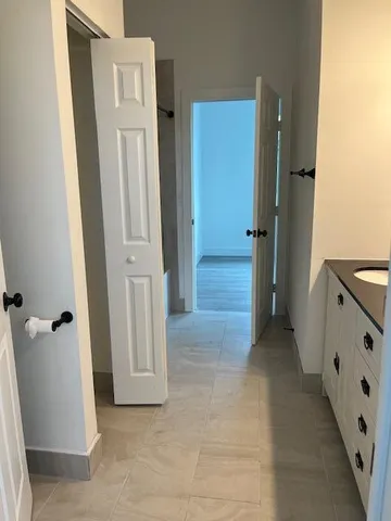 a view of a window in an empty room