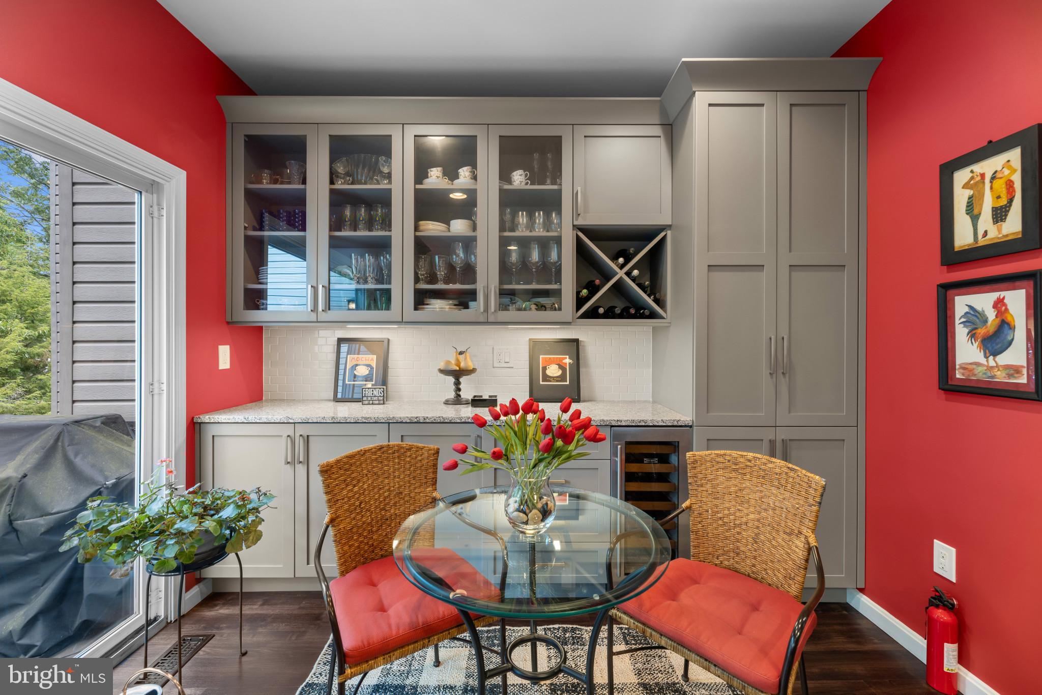 21980 Box Car Square Sterling, VA 20166 - Photo 3 of 38 a view of a dining room with furniture and a potted plant