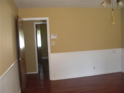1425 West Flora Avenue Reedley, CA 93654 - Photo 23 of 48 Master bedroom