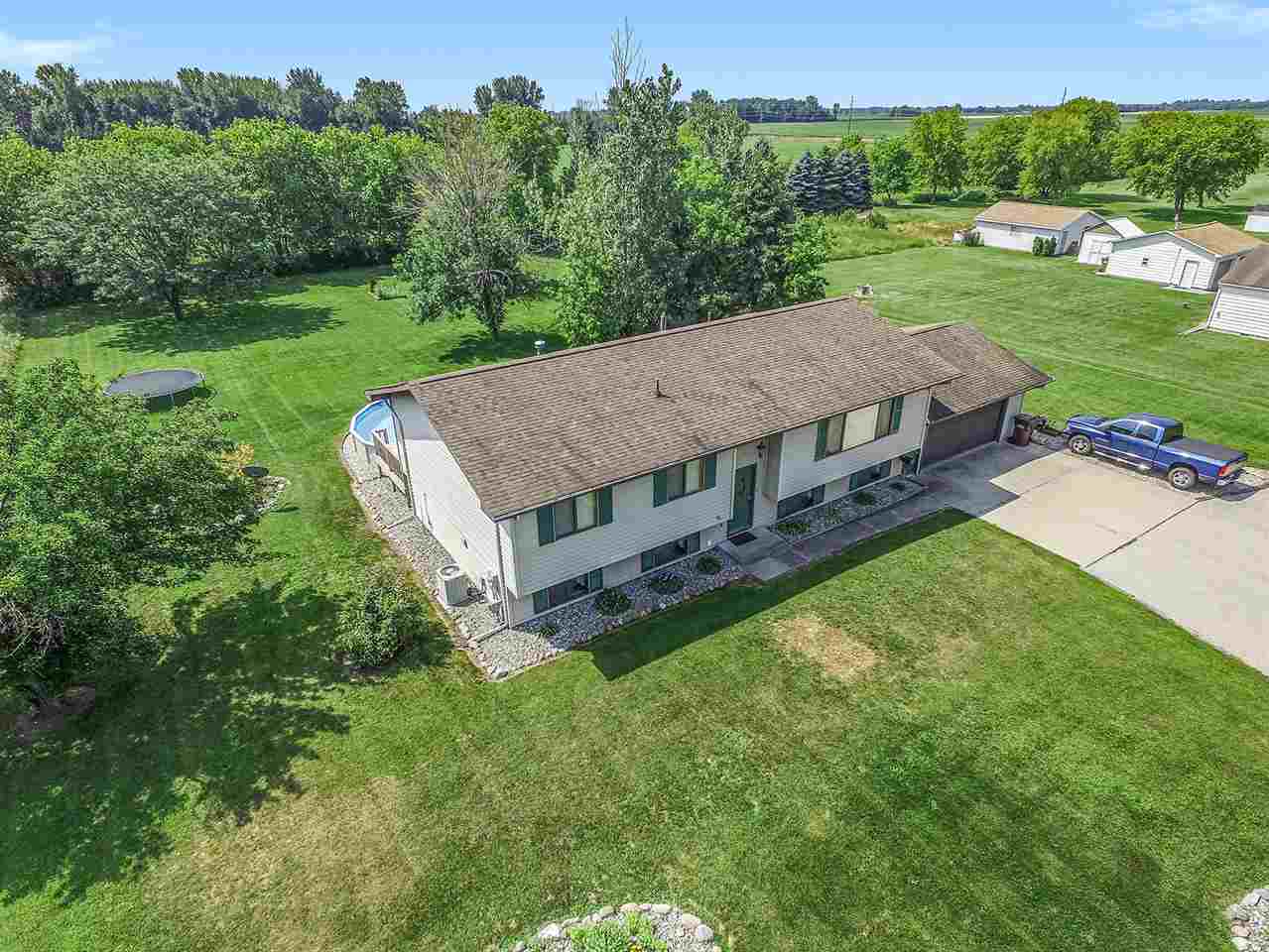 1590 East Linwood Road Linwood, MI 48634 - Photo 2 of 25 Gallery Image 2