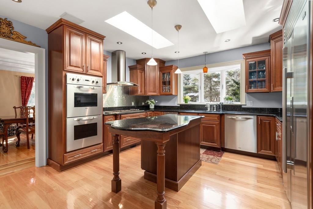 50 Avon Road Wellesley, MA 02482 - Photo 3 of 22