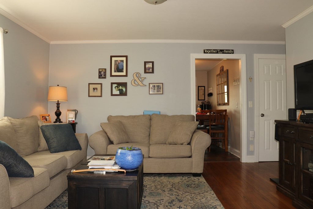 1421 Cumberland Head Road Plattsburgh, NY 12901 - Photo 6 of 15 Gallery Image 6