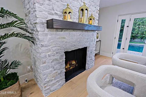 $1,850,000 | 18 West Kaler Drive, Phoenix, AZ 85021