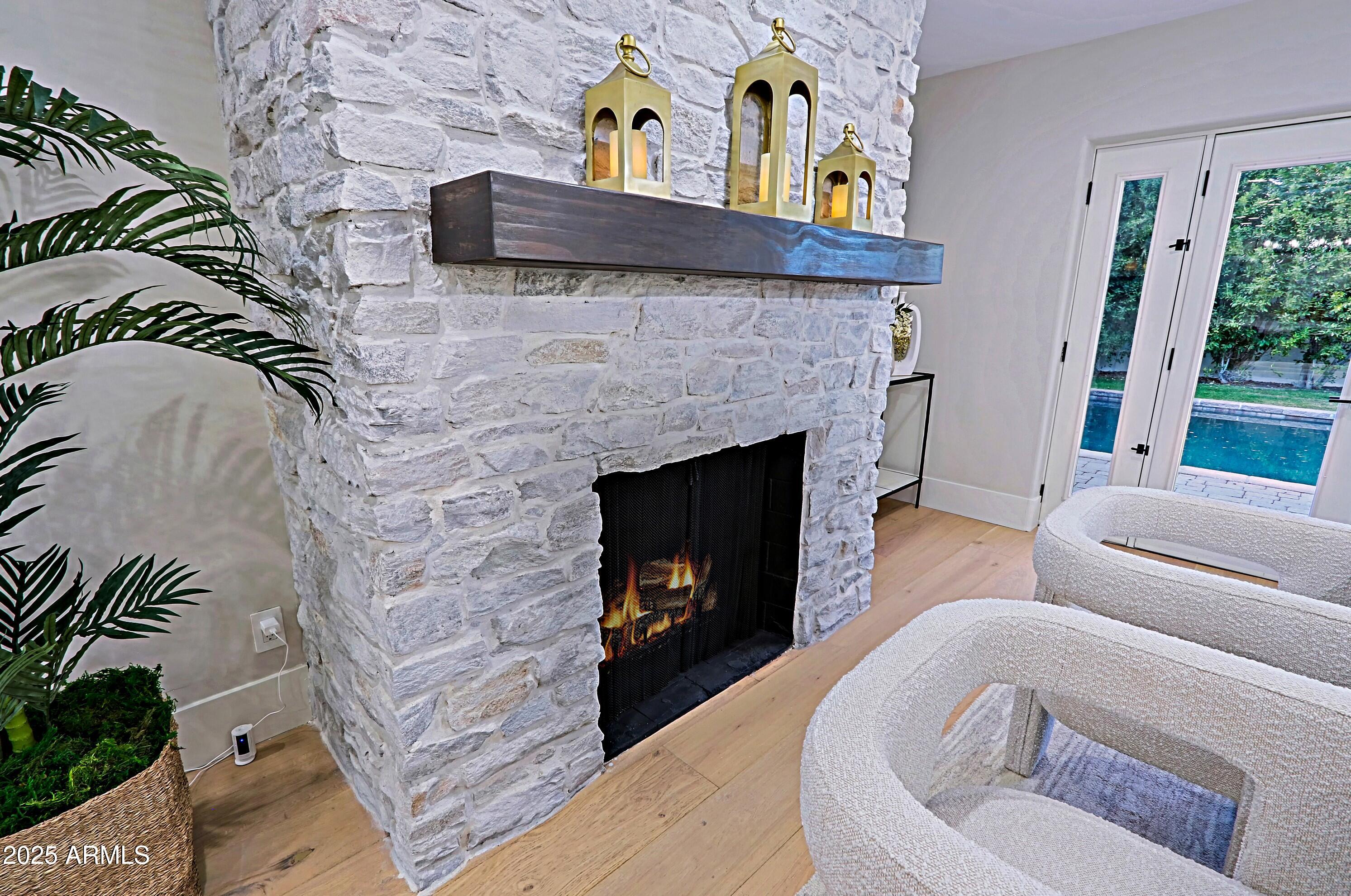 18 West Kaler Drive Phoenix, AZ 85021 - Photo 18 of 77 Fireplace