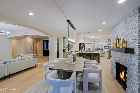 $1,850,000 | 18 West Kaler Drive, Phoenix, AZ 85021