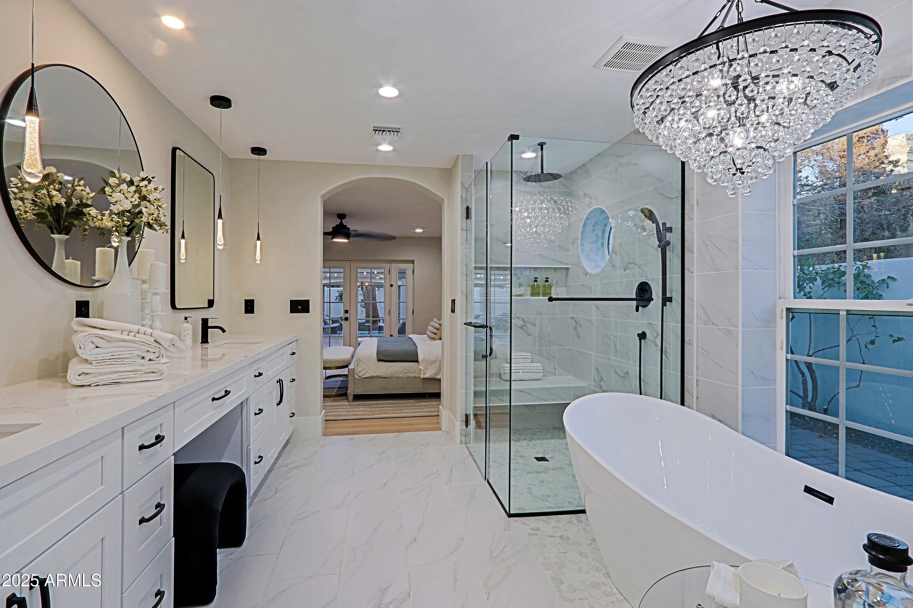 18 West Kaler Drive Phoenix, AZ 85021 - Photo 28 of 77 Elegant bathroom