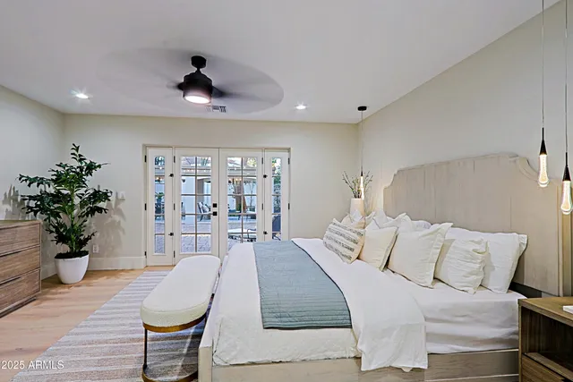 $1,795,000 | 18 West Kaler Drive, Phoenix, AZ 85021