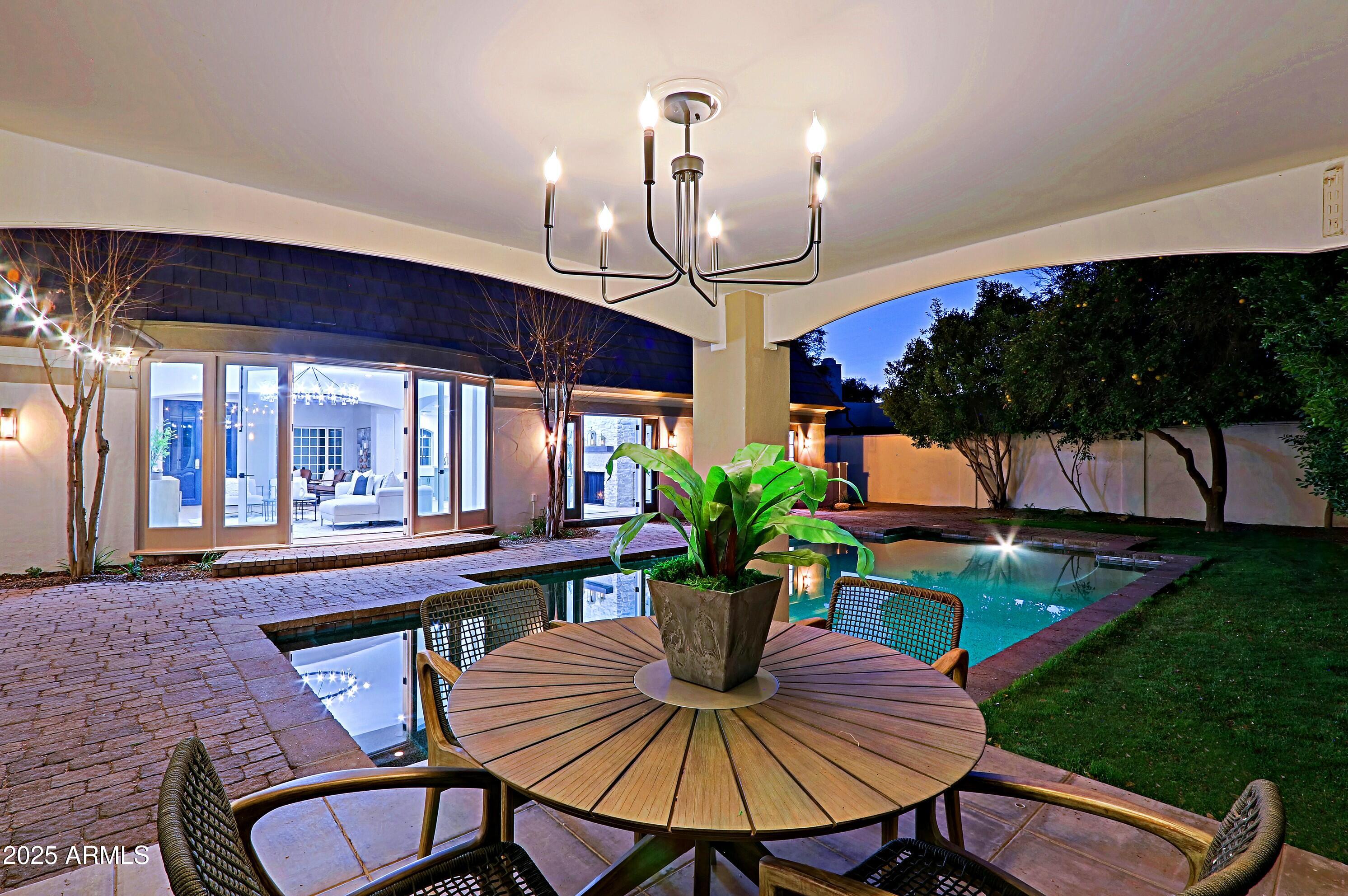 18 West Kaler Drive Phoenix, AZ 85021 - Photo 58 of 77 Pergola