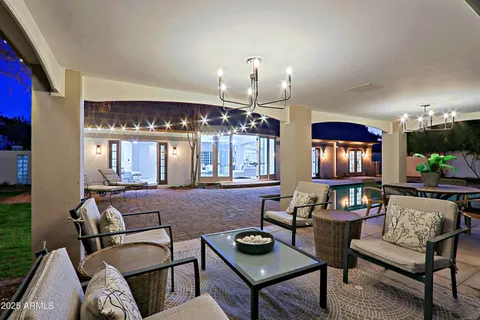 $1,850,000 | 18 West Kaler Drive, Phoenix, AZ 85021