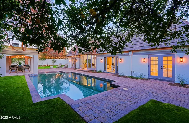 $1,795,000 | 18 West Kaler Drive, Phoenix, AZ 85021