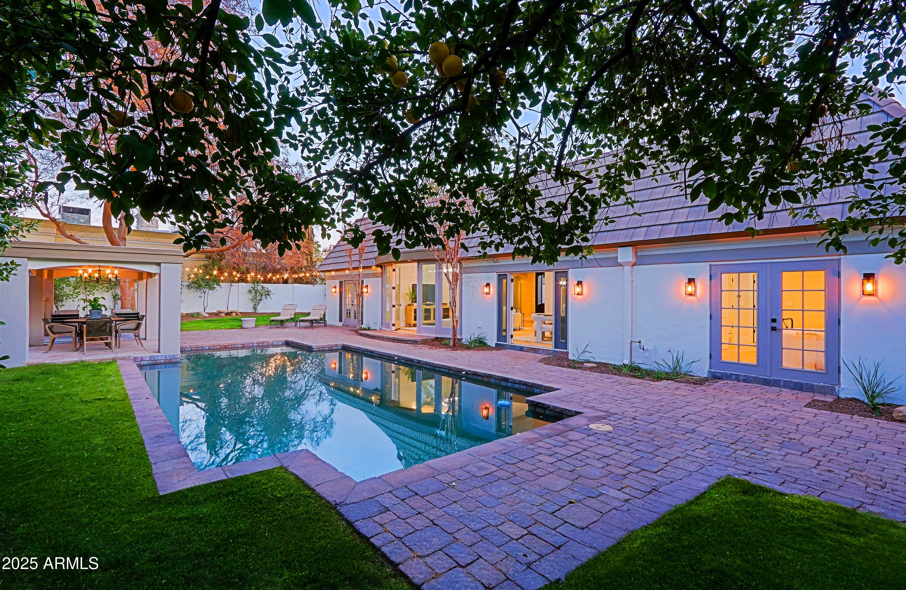 18 West Kaler Drive Phoenix, AZ 85021 - Photo 65 of 77 Pool