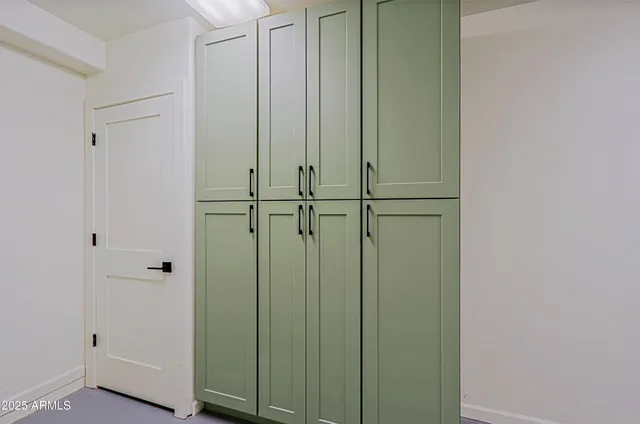 $1,850,000 | 18 West Kaler Drive, Phoenix, AZ 85021