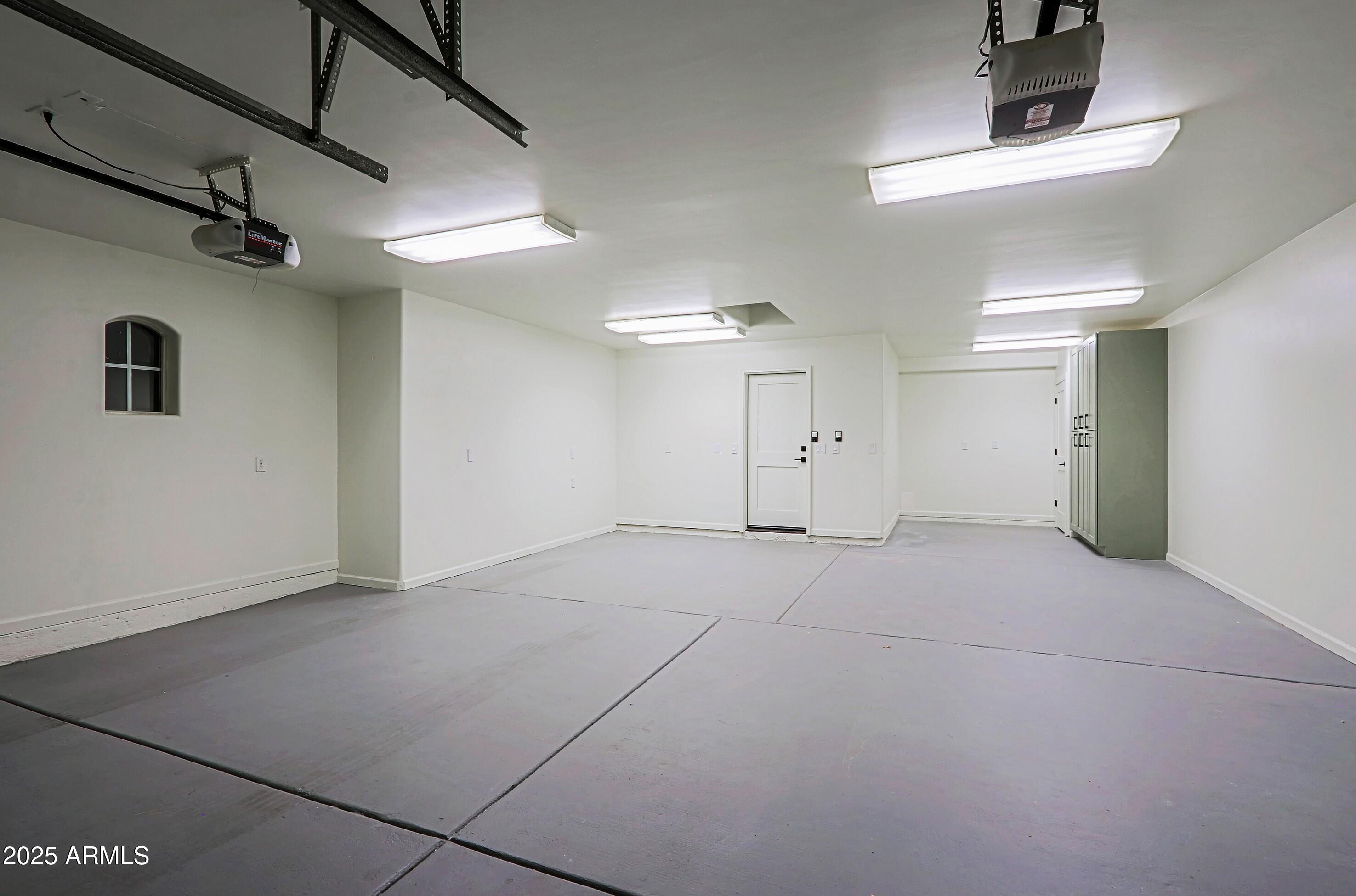 18 West Kaler Drive Phoenix, AZ 85021 - Photo 73 of 77 Oversized garage