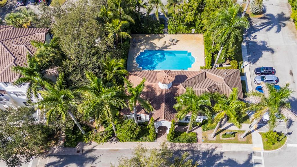 5030 Southwest 126th Avenue, Unit 203 Miramar, FL 33027 - Photo 32 of 41 a view of a yard with plants