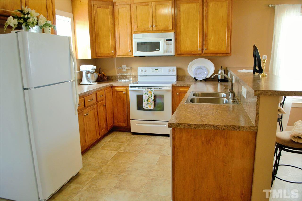 1542 Flowering Peach Trail Raleigh, NC 27610 - Photo 11 of 27 Gallery Image 11