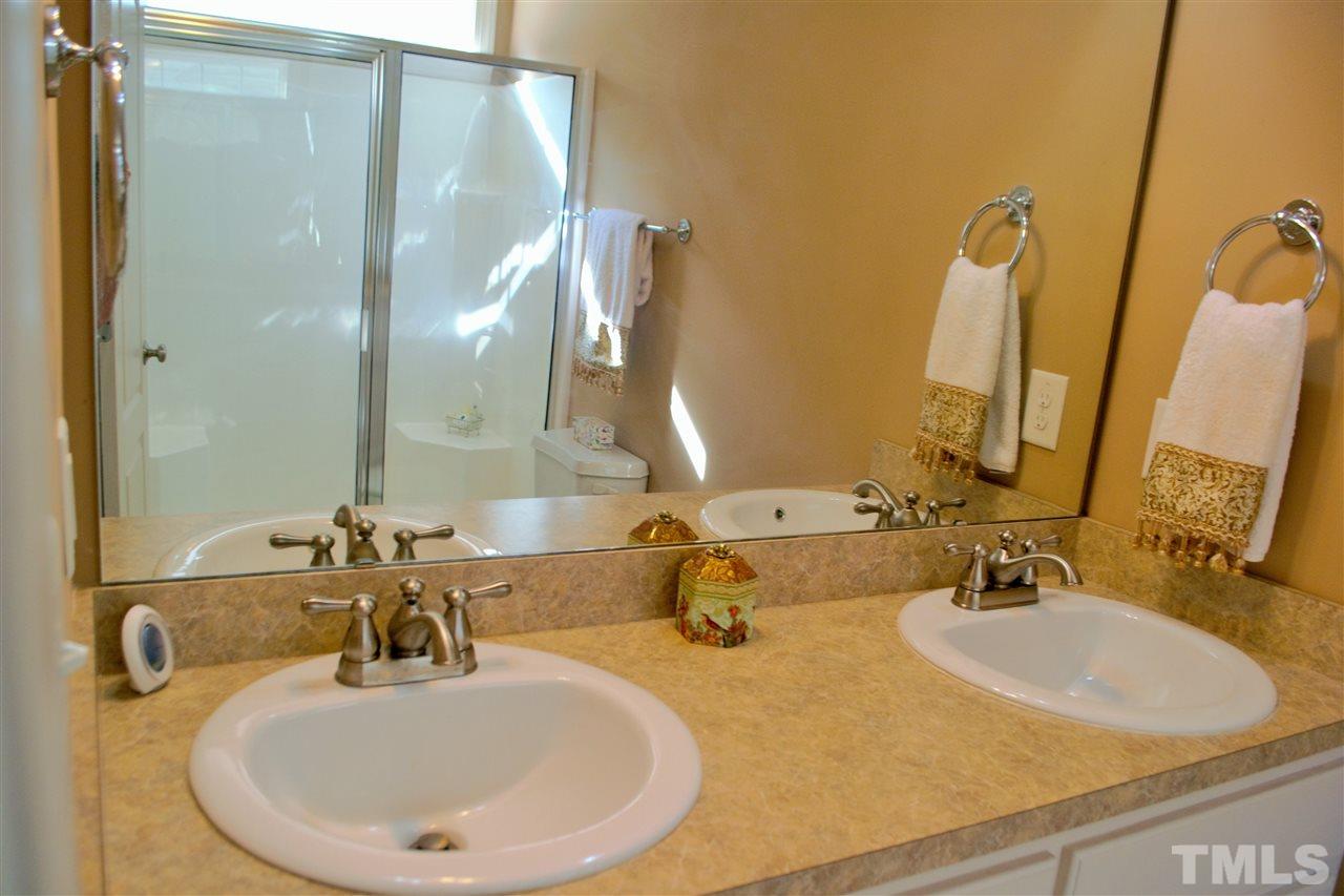 1542 Flowering Peach Trail Raleigh, NC 27610 - Photo 17 of 27 Gallery Image 17