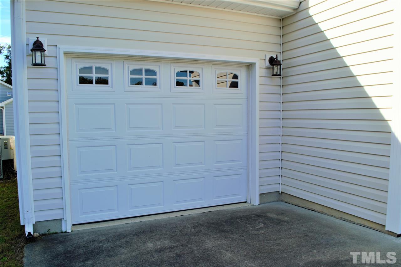 1542 Flowering Peach Trail Raleigh, NC 27610 - Photo 3 of 27 Gallery Image 3