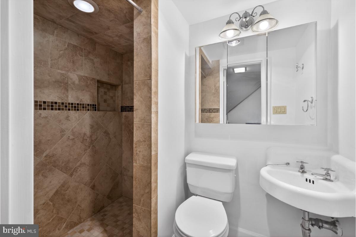 4068 Adams Drive Silver Spring, MD 20902 - Photo 35 of 43