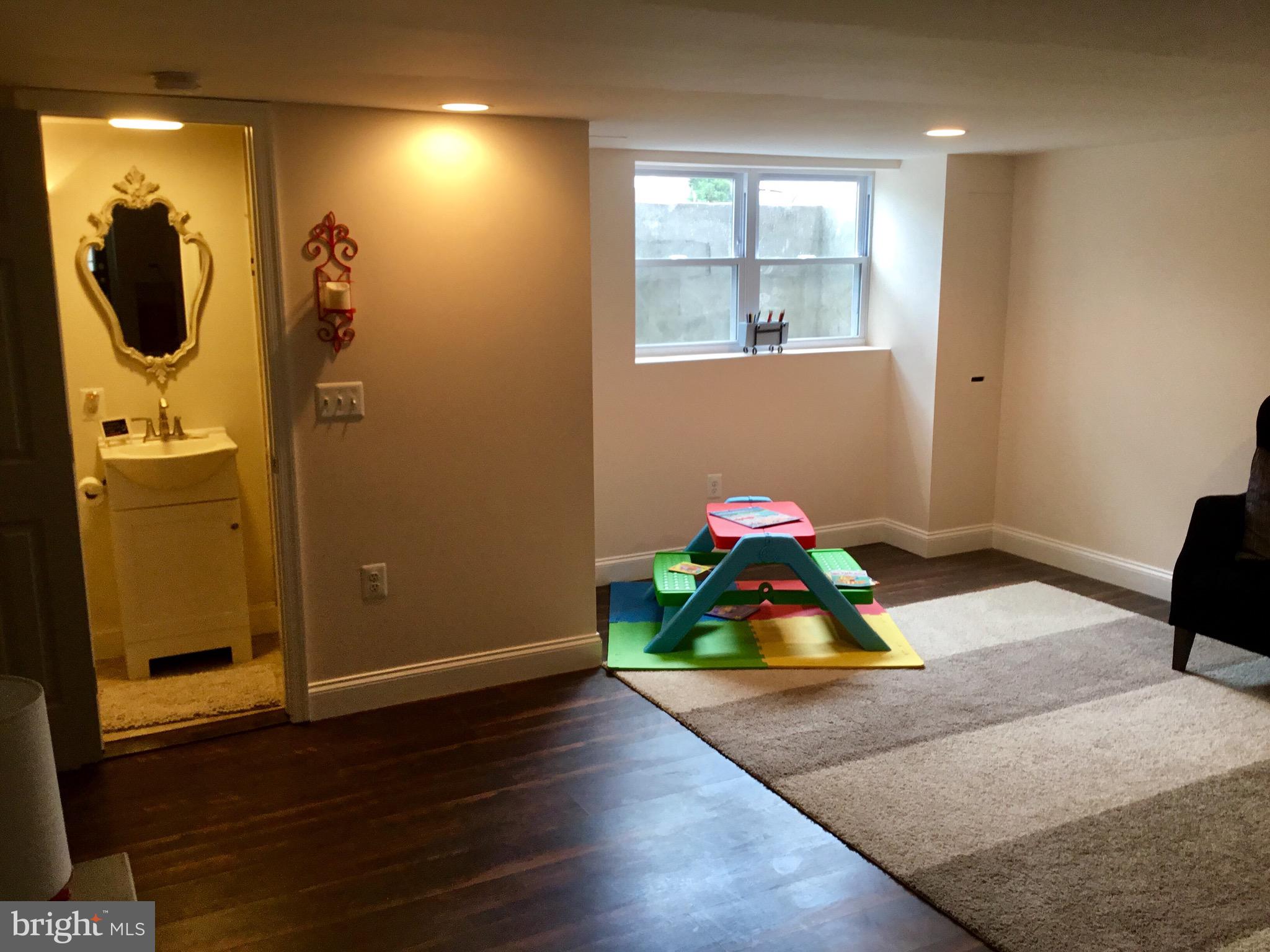 1017 Reverdy Road Baltimore, MD 21212 - Photo 16 of 45