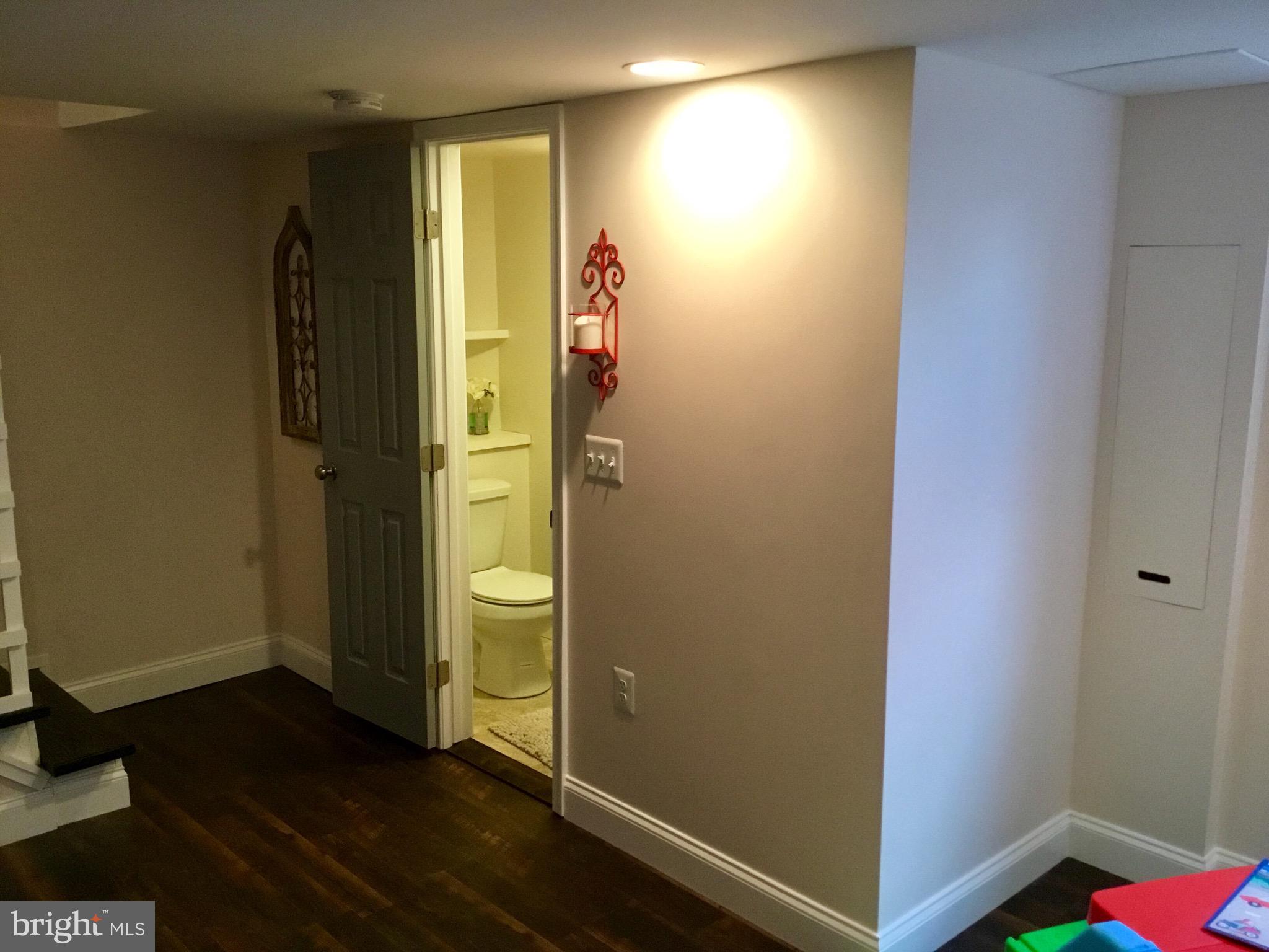 1017 Reverdy Road Baltimore, MD 21212 - Photo 39 of 45