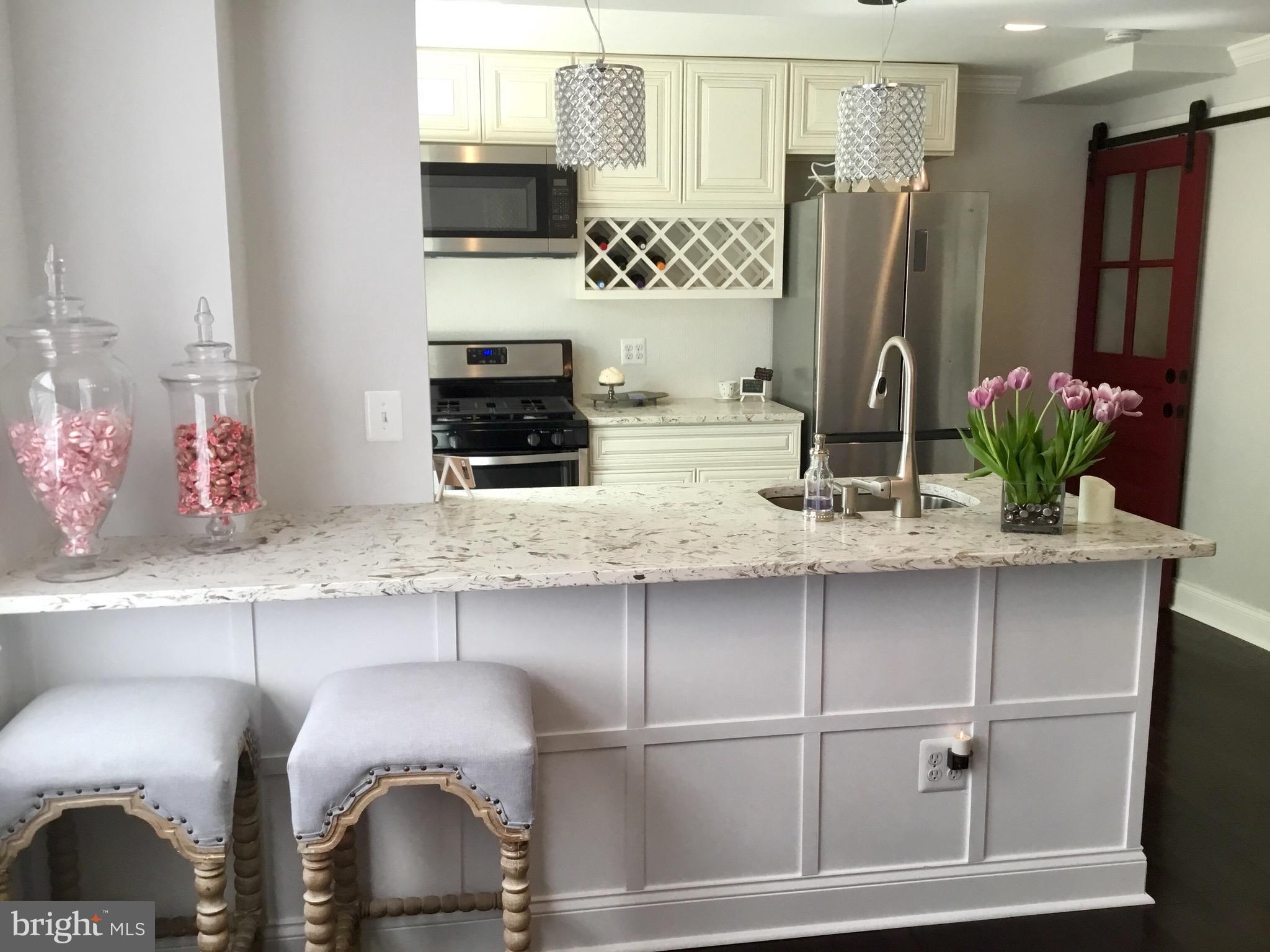 1017 Reverdy Road Baltimore, MD 21212 - Photo 5 of 45