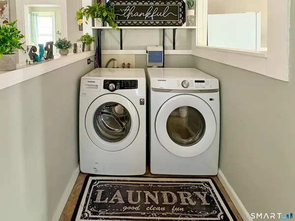 $1,200 | 70 Elmwood Avenue, Waterbury, CT 06710