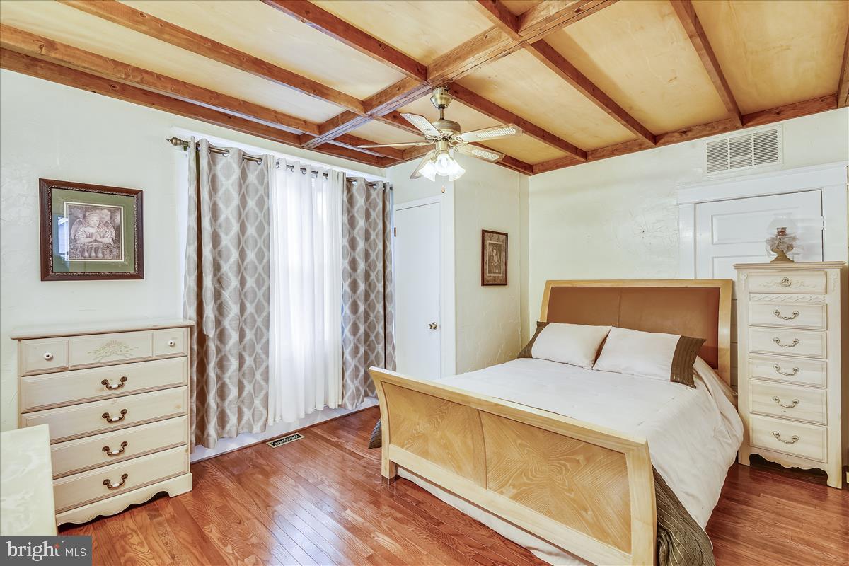 441 Hawthorne Road Linthicum Heights, MD 21090 - Photo 22 of 78 Main Level Bedroom