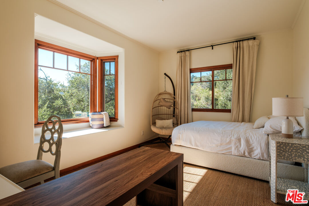 21717 Encina Road Topanga, CA 90290 - Photo 30 of 60