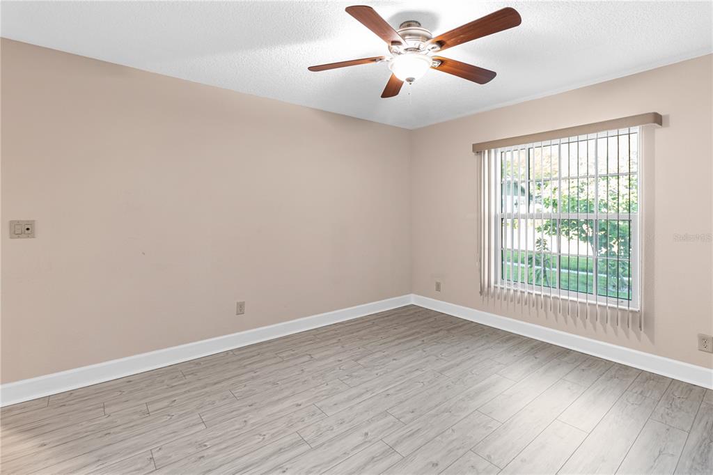1929 Valencia Way Clearwater, FL 33764 - Photo 24 of 56