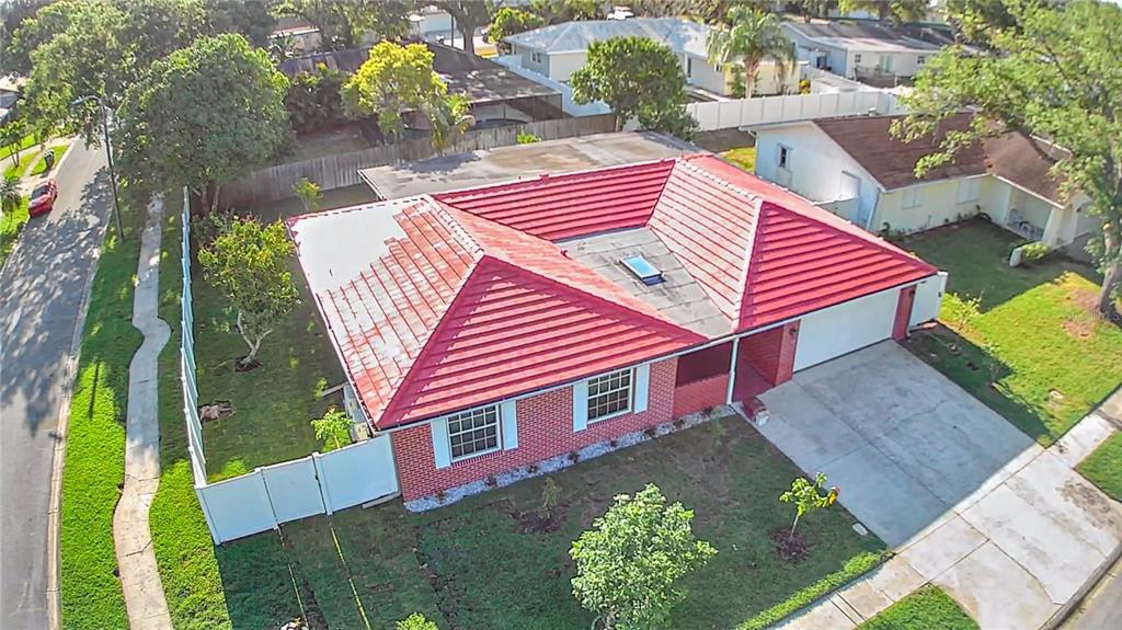 1929 Valencia Way Clearwater, FL 33764 - Photo 3 of 56
