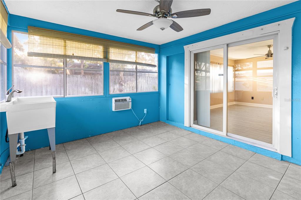 1929 Valencia Way Clearwater, FL 33764 - Photo 55 of 56