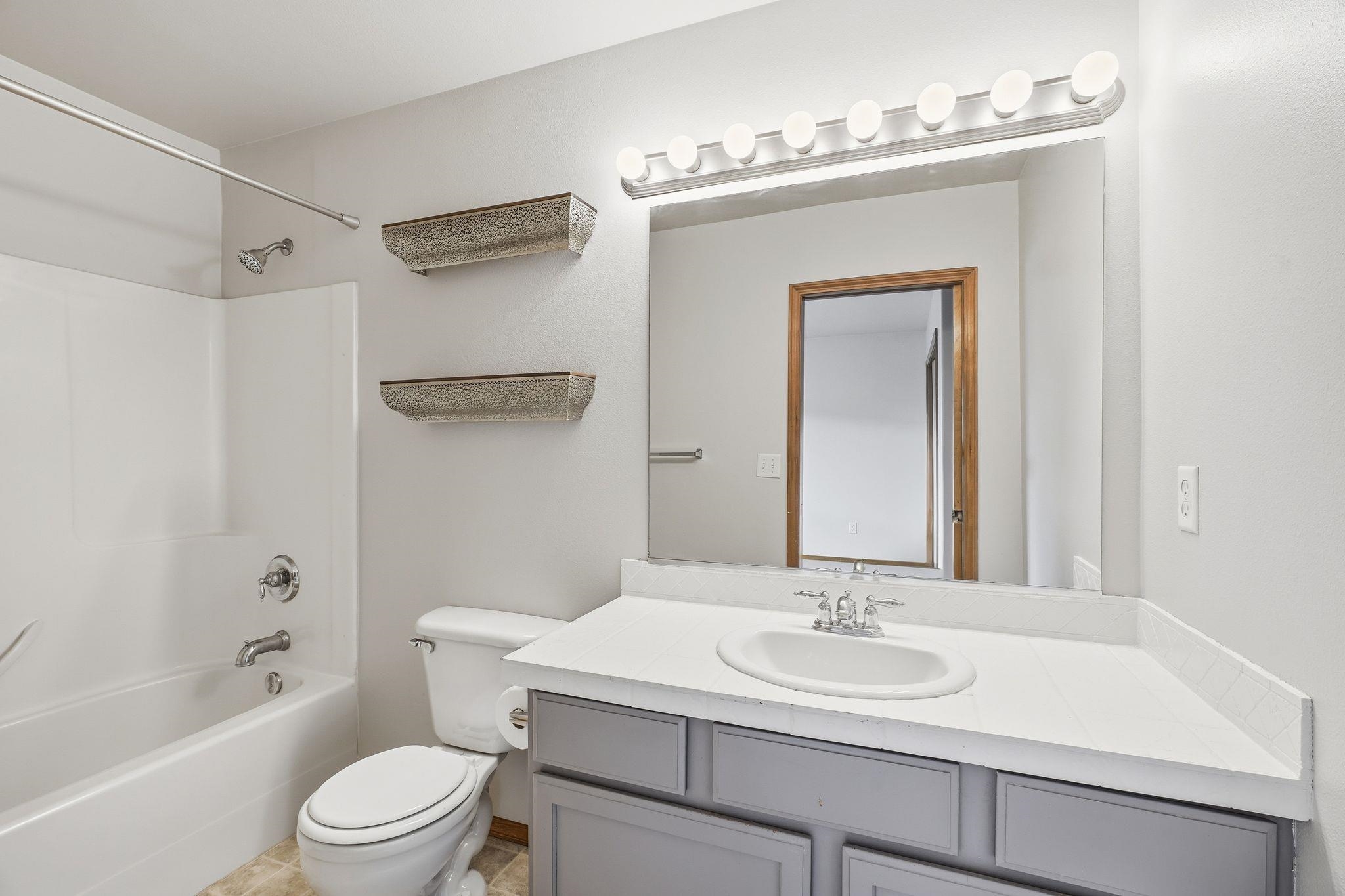 1623 West Tieton Avenue Spokane, WA 99208 - Photo 14 of 31