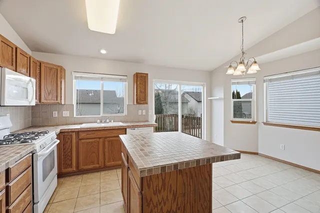 $389,000 | 1623 West Tieton Avenue, Spokane, WA 99208