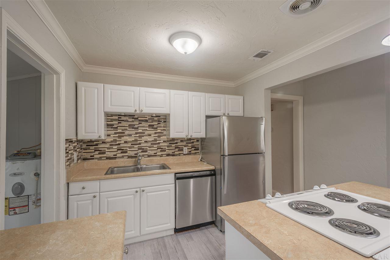 1000 Rue Max Street Pensacola, FL 32507 - Photo 9 of 32 Gallery Image 9