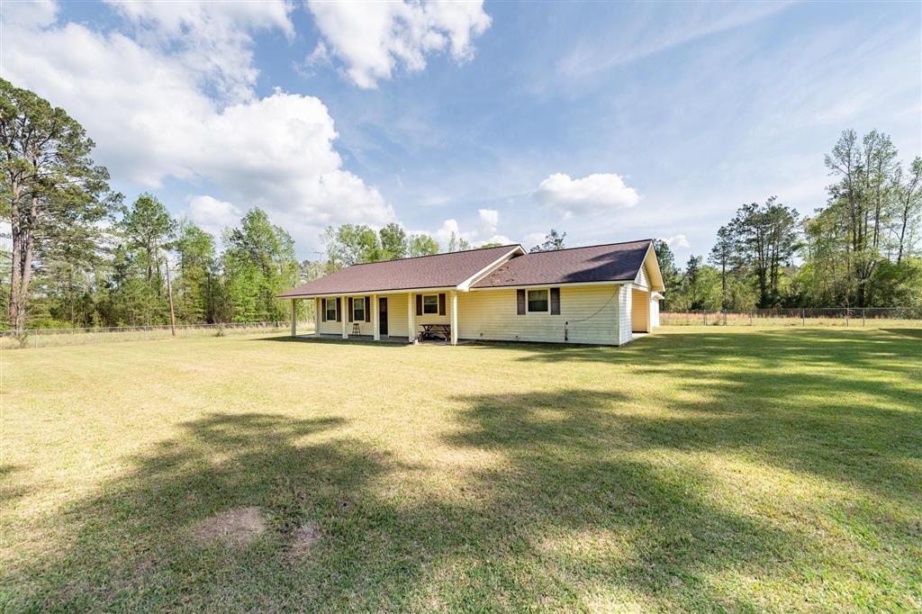 325 Joe Ray Road Glenmora, LA 71433 - Photo 2 of 37