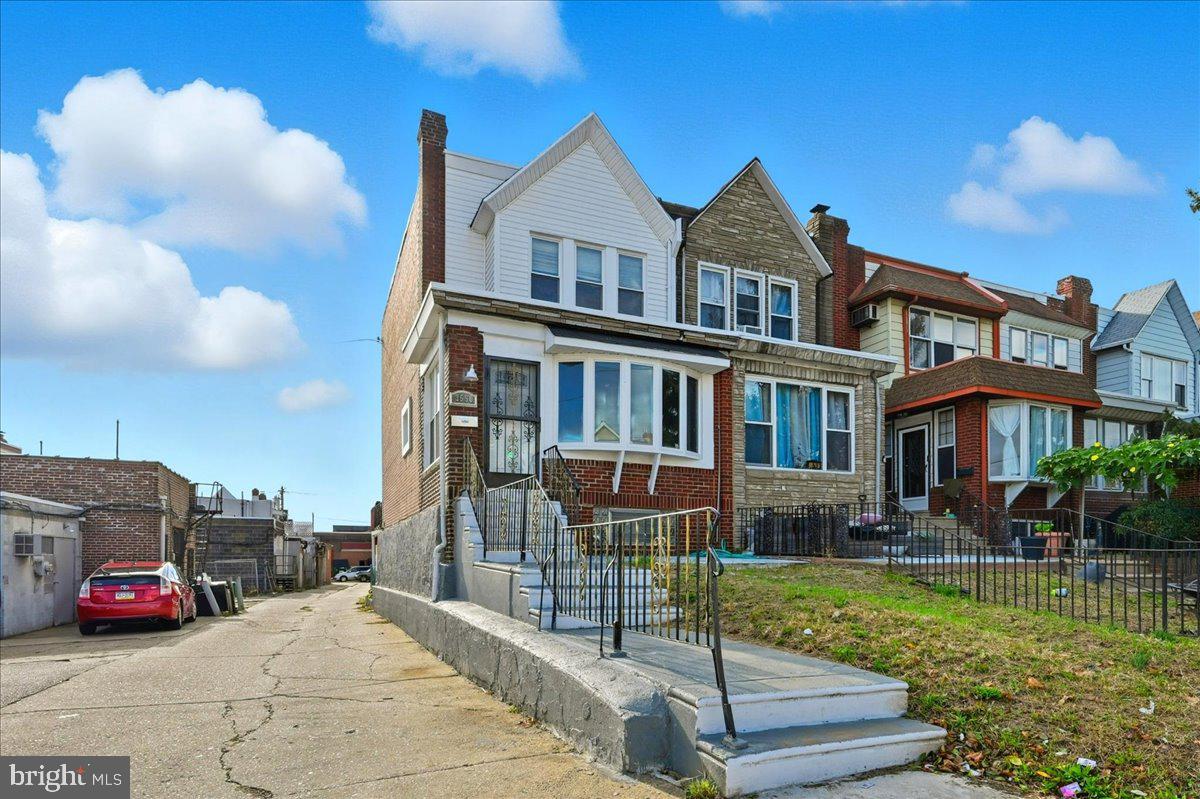3550 Tudor Street Philadelphia, PA 19136 - Photo 3 of 31
