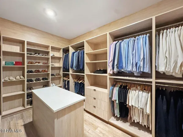 $709,900 | 5636 River Run, El Paso, TX 79932