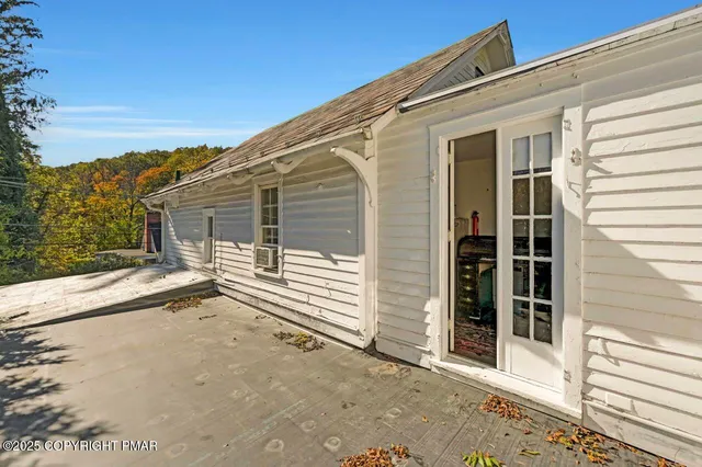 $399,900 | 111 Worthington Street, East Stroudsburg, PA 18301