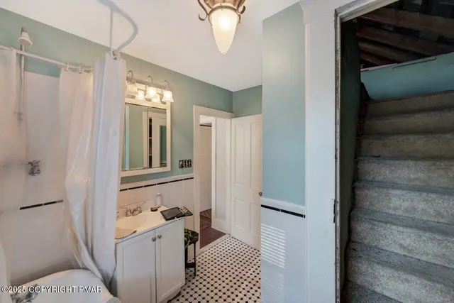 $399,900 | 111 Worthington Street, East Stroudsburg, PA 18301